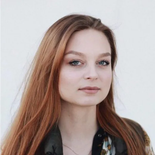 Anna — Social media manager